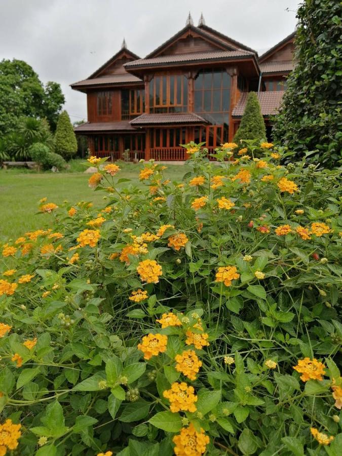 Baan Maneekan Сукотаи Экстерьер фото