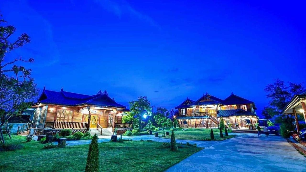 Baan Maneekan Сукотаи Экстерьер фото